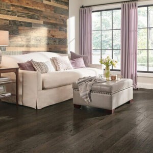 Living room hardwood flooring | Valley Floor Covering Inc